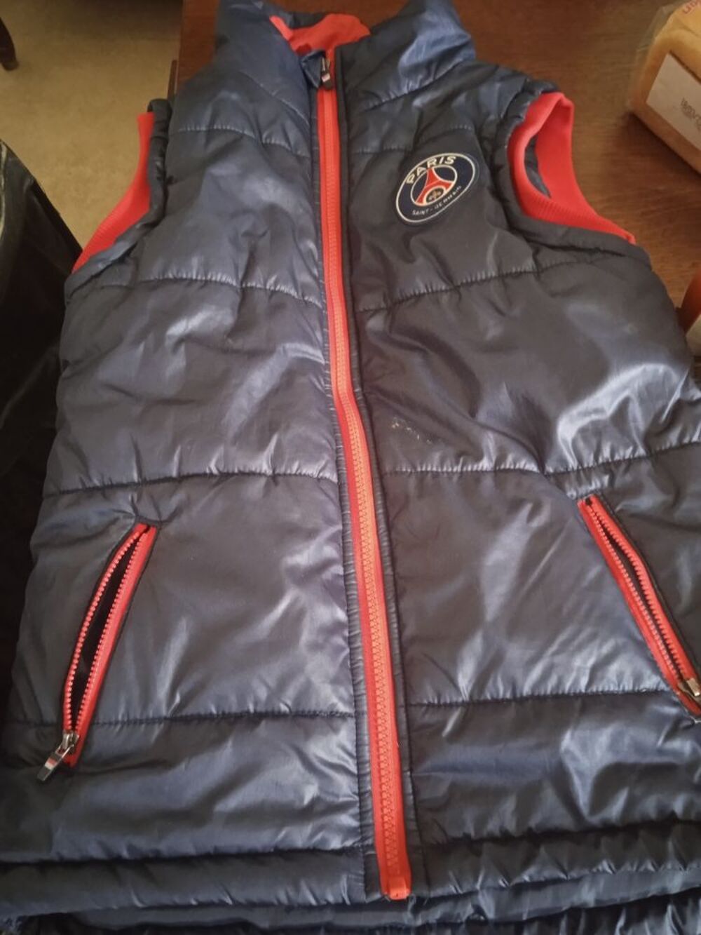 je des affaires de filles taille 12 ans bonne &eacute;tat Vêtements enfants