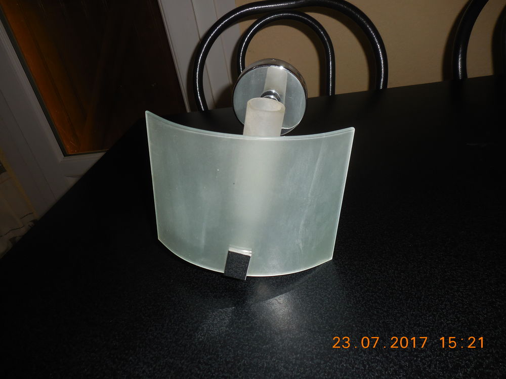 applique de salle de bain neuve Bricolage