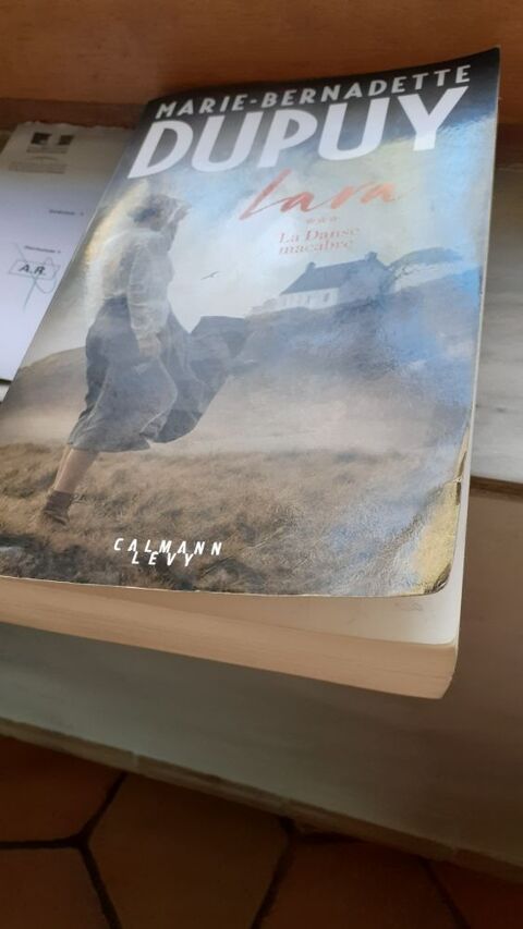 livre de Marie Bernadette Dupuy 12 Aiglun (04)