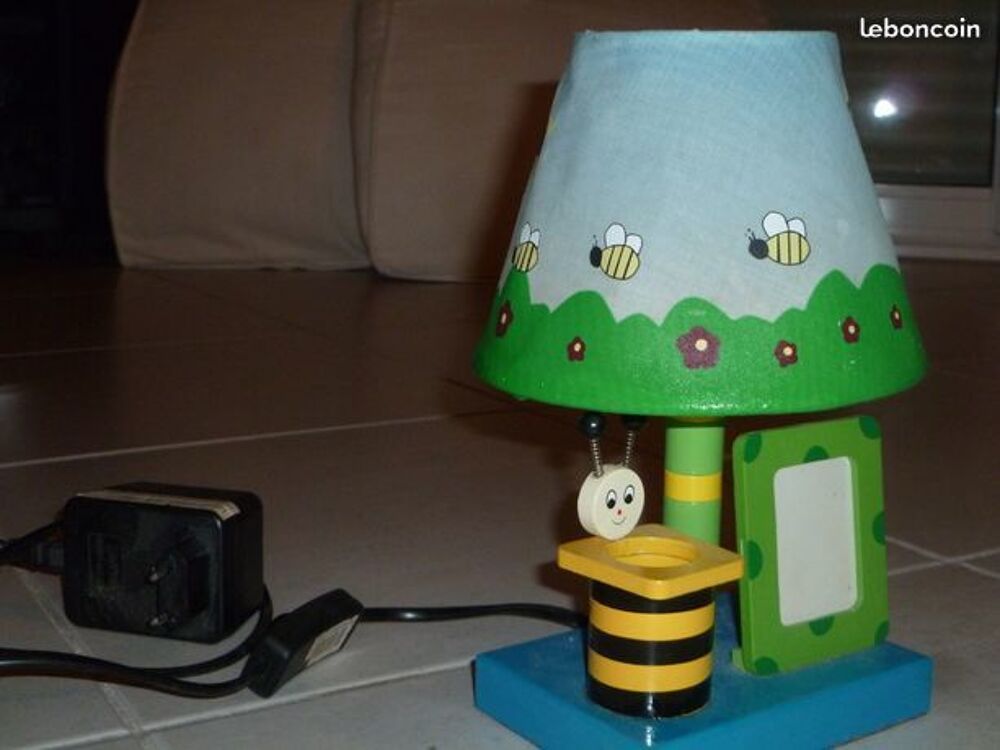 lampe de chevet maya l' abeille et autres d&eacute;corations Décoration
