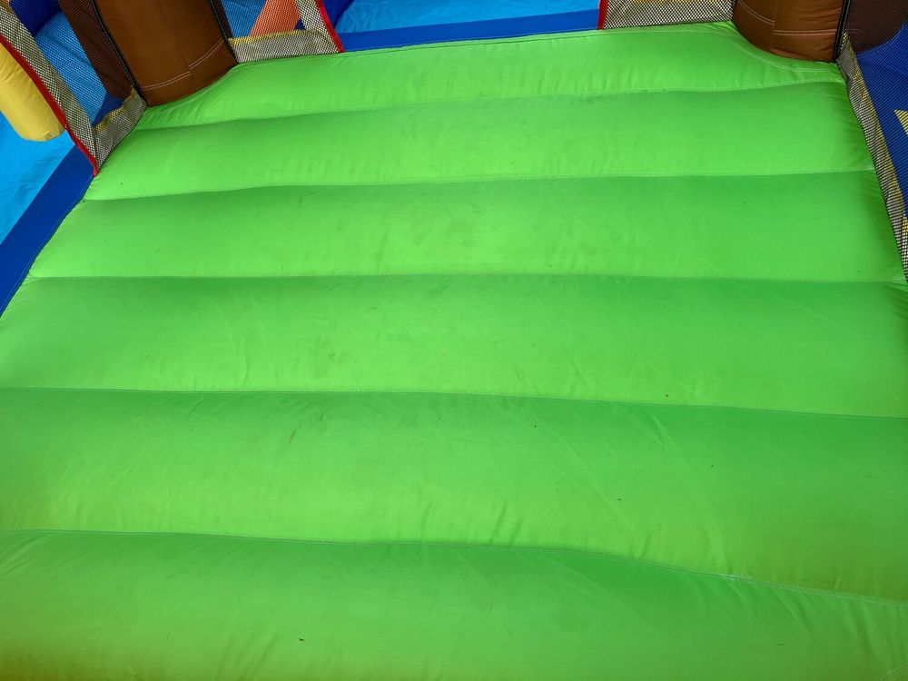 Ch&acirc;teau gonflable Wapiti/Renne de No&euml;l Jeux / jouets