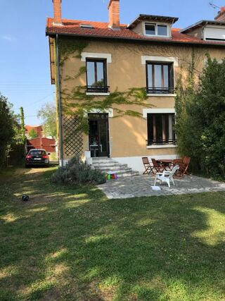  Maison  louer 7 pices 160 m