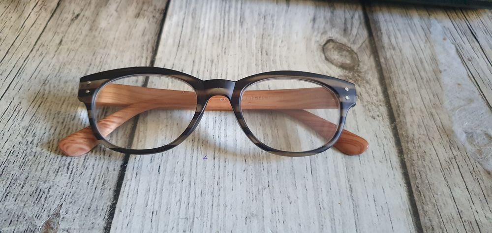 Lunettes loupe grossissement x 2 Bijoux et montres