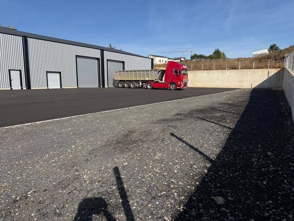 Location Parking/Garage Hangar local garage Mende