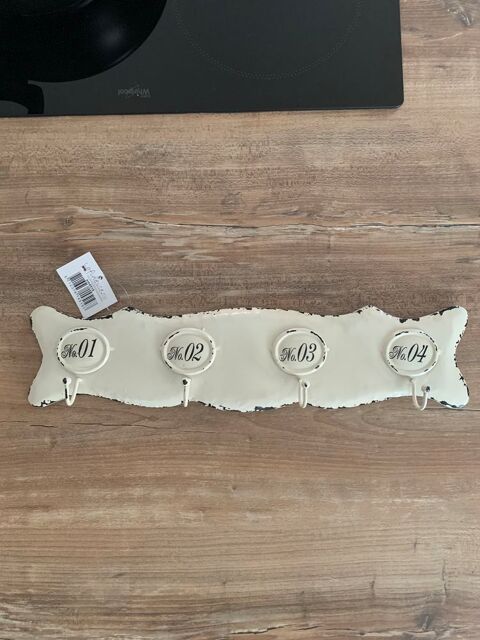 Porte manteaux Vintage      Lafinesse    6 Saleilles (66)