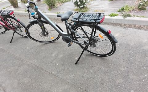 Velos  a assistance  �LECTRIQUE  0 La Selle-en-Cogl�s (35)