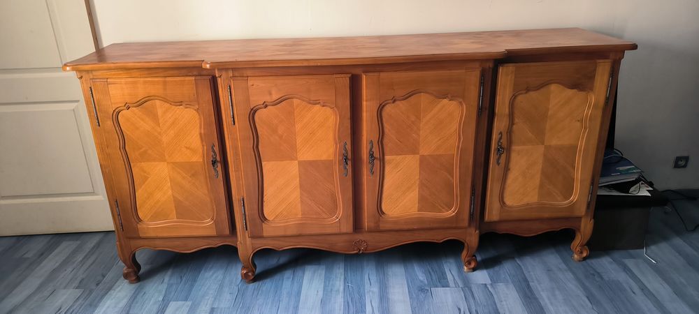 lot table,meuble,chaises en merisier Meubles