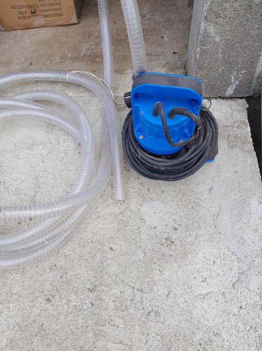 Pompe &eacute;lectrique vide Spas et Piscines Jardin