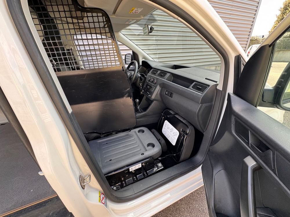 Caddy CADDY VAN 2.0 TDI 102 BVM5 2019 occasion 84290 Sainte-C&eacute;cile-les-Vignes