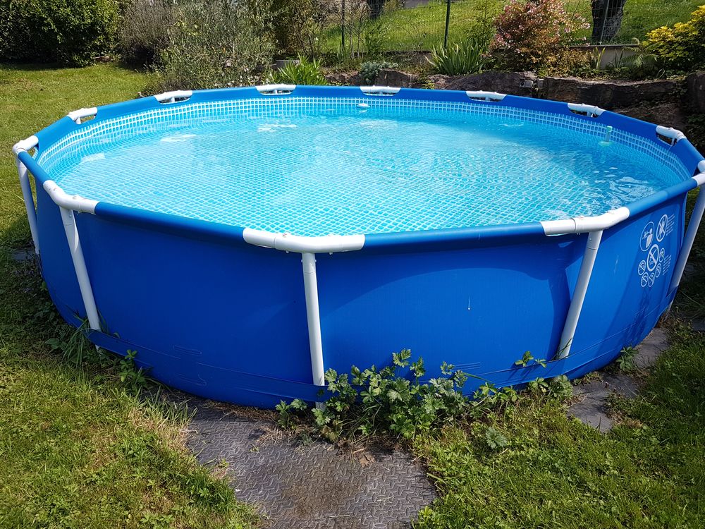 Piscine tubulaire intex ronde Jardin