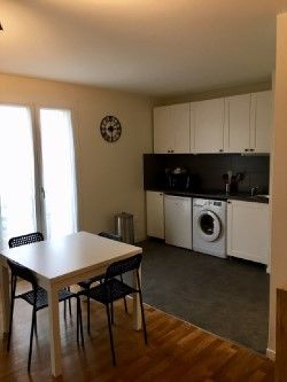 Location Appartement STUDIO F1 BIS MEUBLE avec parking privé Dreux