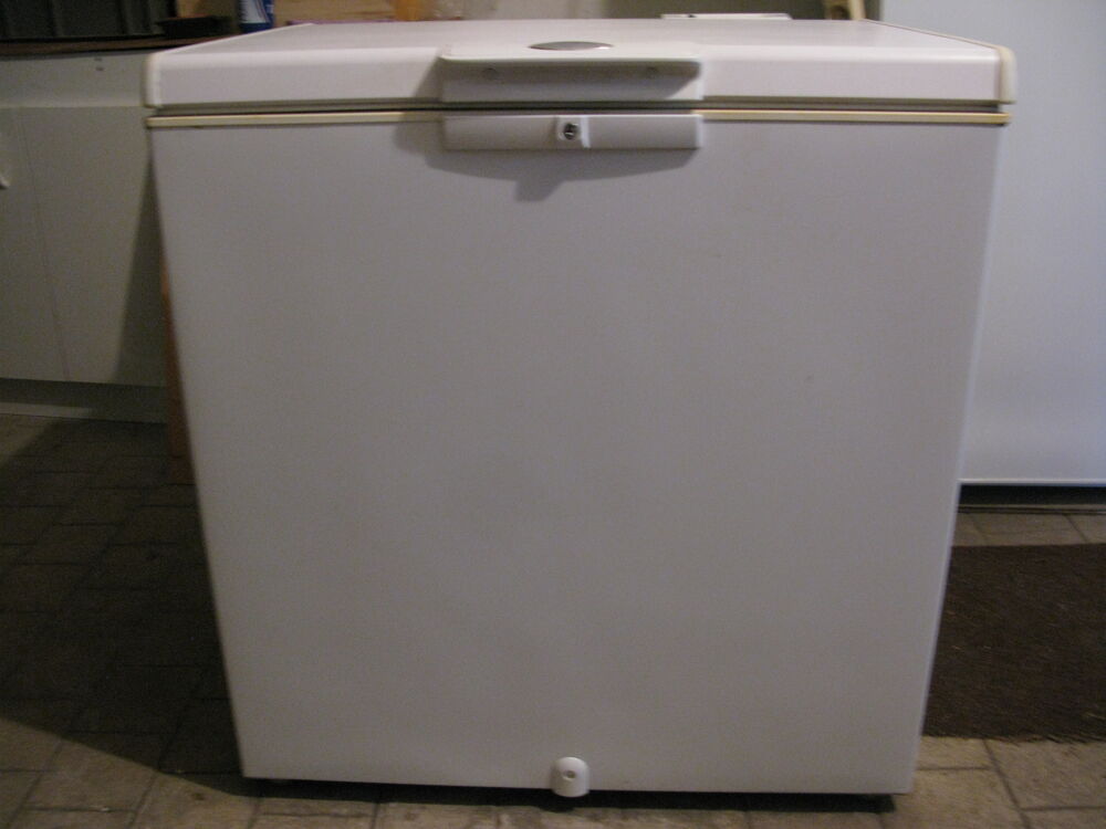 CONGELATEUR COFFRE WHIRLPOOL Electroménager