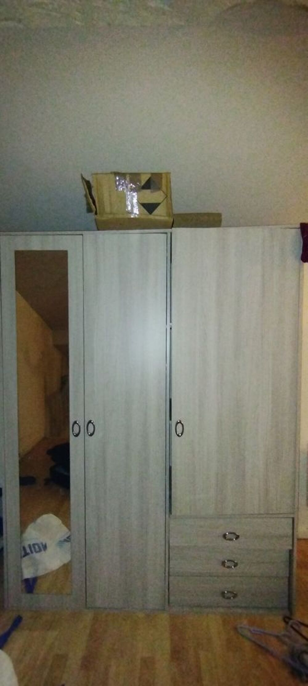 Armoire 3 portes Meubles