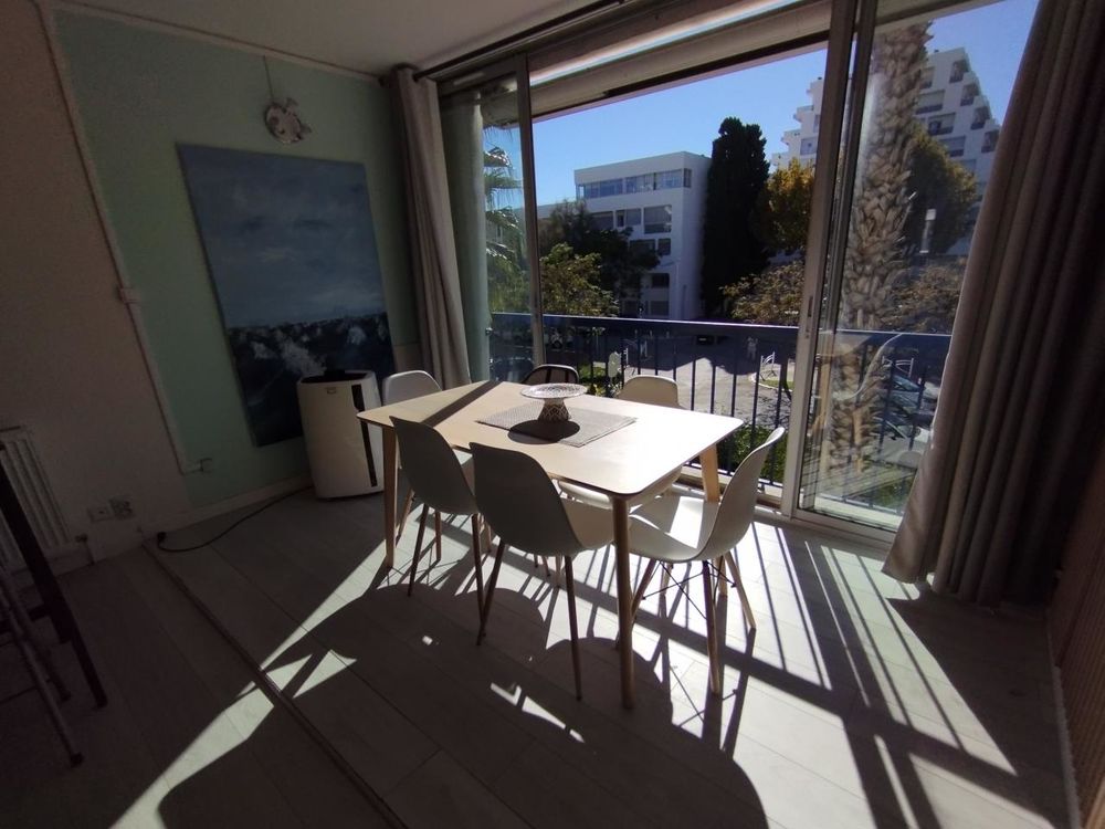 Vente Appartement Appartement type 2 traversant centre-ville. La grande-motte