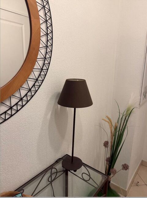 Lampe � Poser 15 Saint-Laurent-du-Var (06)