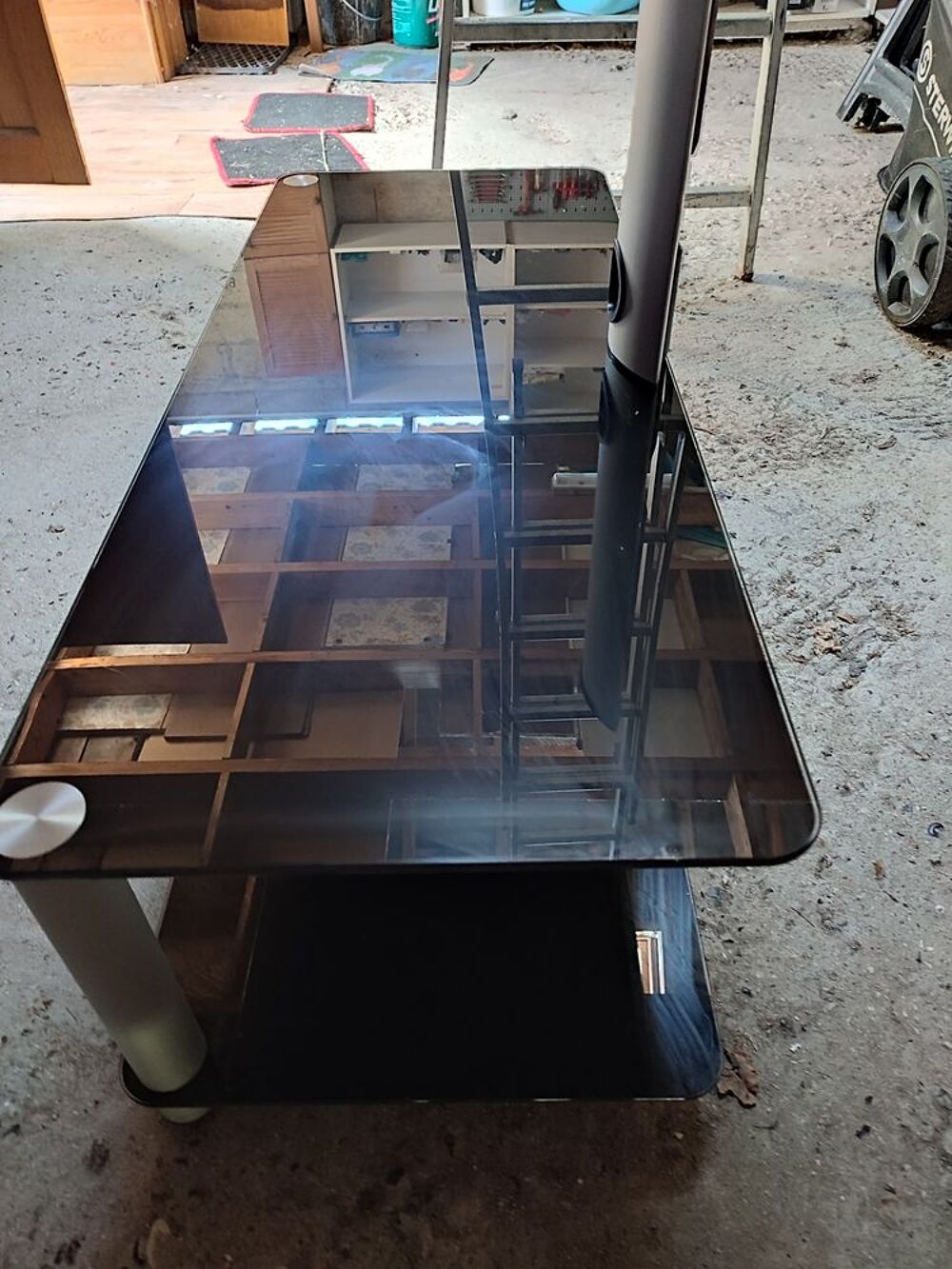 Meuble TV en verre tremp&eacute; noir Meubles