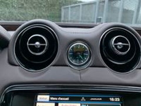 XJ V6 3.0 - 275 Diesel Luxe Premium Empattement Court A 2015 occasion 59310 Auchy-lez-Orchies