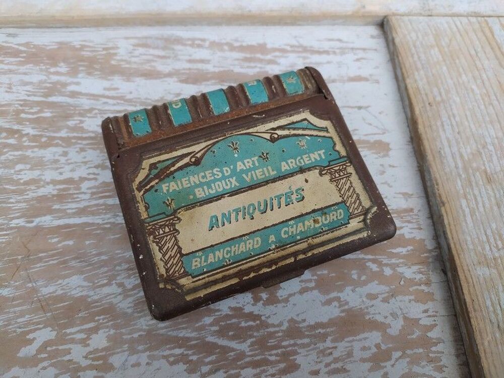 Ancienne Boite Publicitaire Antiquit&eacute;s Blanchard Chambord 