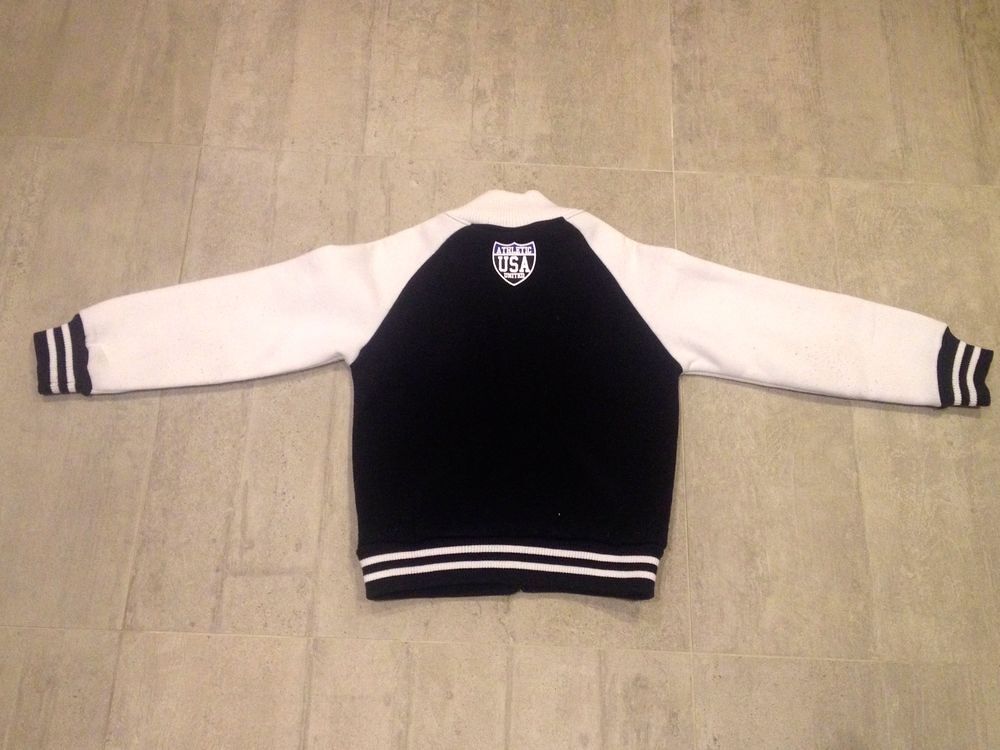 Blouson gar&ccedil;on esprit teddy 6 ans
Vêtements enfants