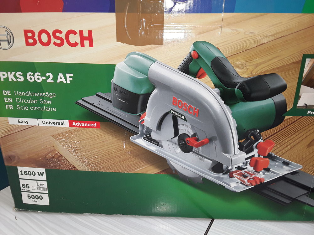 scie circulaire BOSCH PKS 66-2AF - 1600W utilis&eacute;e 2 fois Bricolage