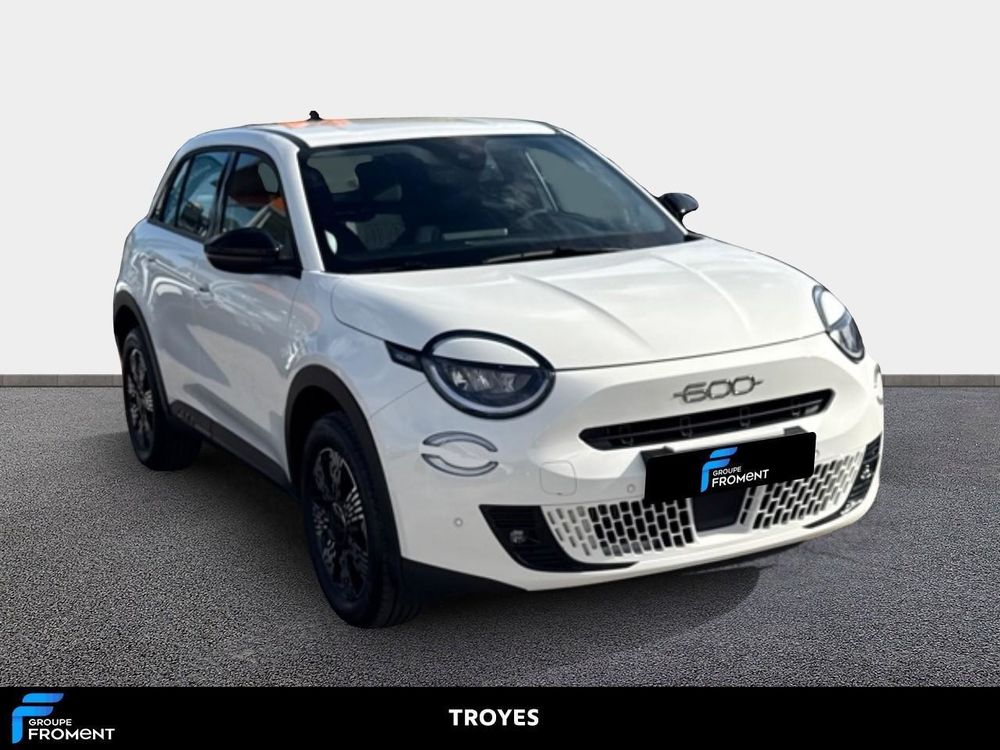 Fiat 600 T-Gen 3 1.2 Hybrid 145ch eDCT6 Pop 2025 occasion 10600 La Chapelle-Saint-Luc