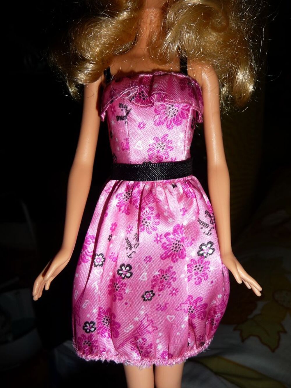 ROBE BARBIE Jeux / jouets