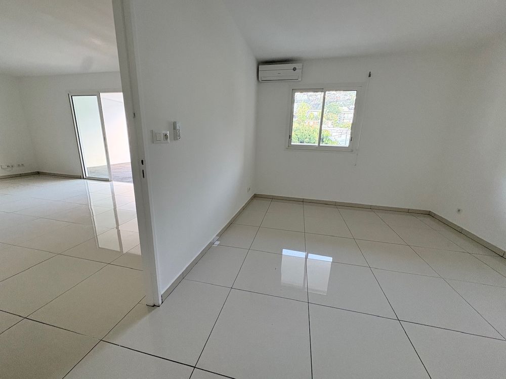 Vente Appartement F2 de 57 M2 calme et superbe vue à Saint Denis-la Providence Saint-denis