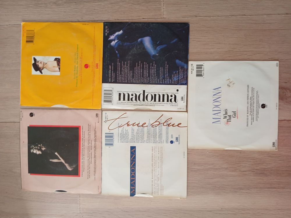 Lot 45 tour madonna CD et vinyles