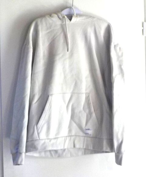 SWEAT A CAPUCHE BLANC/ECRU KIABI TAILLE M 2 Bubry (56)