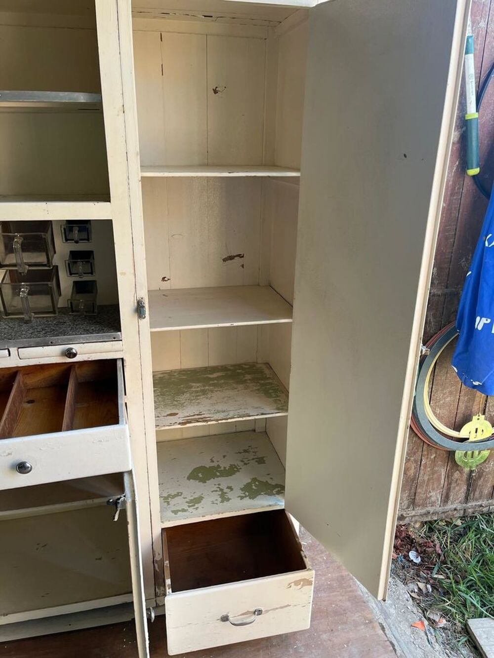 Meuble de cuisine MADO ann&eacute;e 50 &agrave; renover Meubles