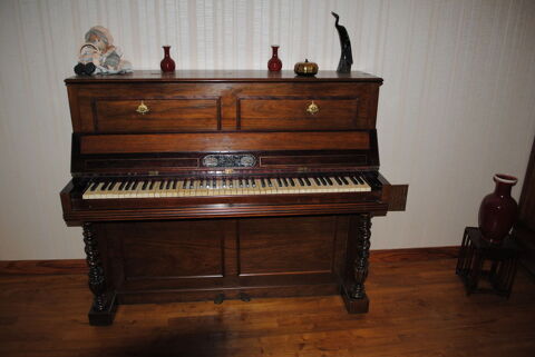 Joli vieux Piano droit 50 Marcillac-Lanville (16)