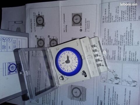 Minuterie programmable 12V AC/DC Sul181d (minuterie 24 heure Serres-Castet (64)