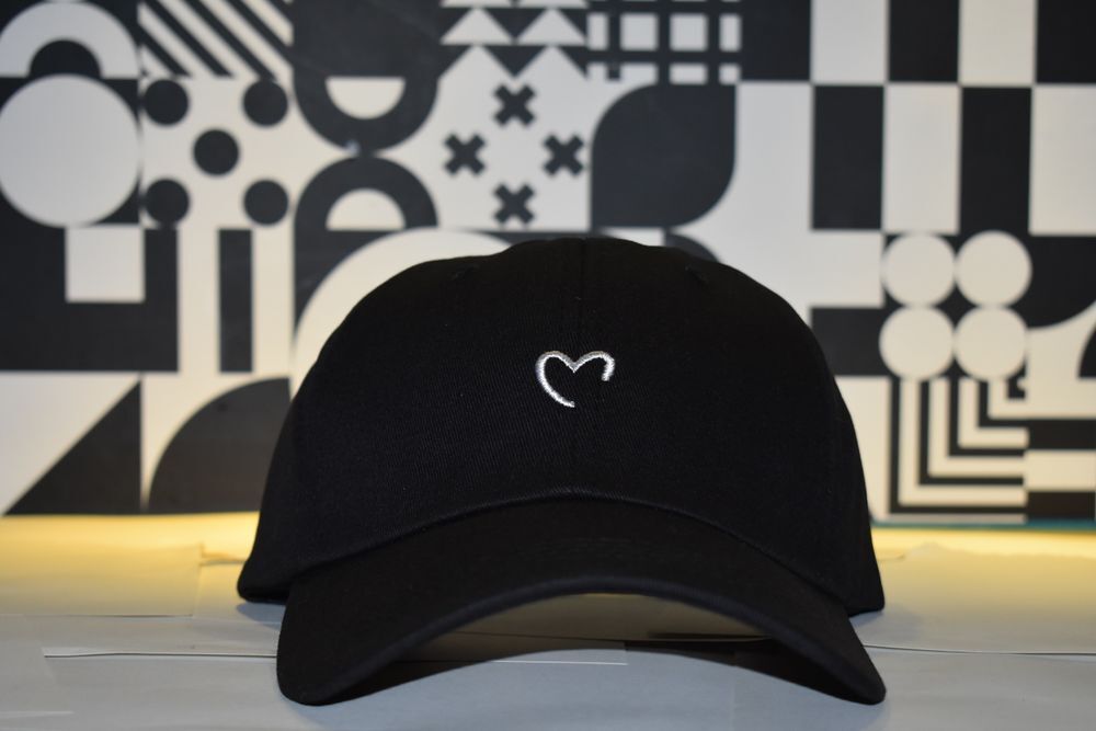 NEUF Casquette Heart Vêtements