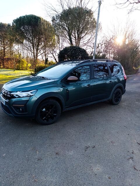 Dacia Jogger Hybrid 140 5 places Extreme 2024 occasion Saint-Martin-des-Noyers 85140