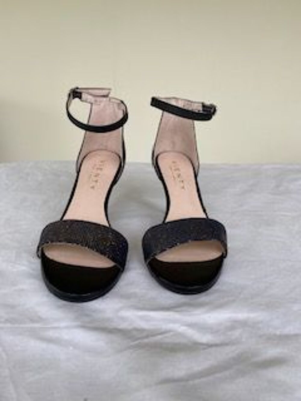 Escarpin noir &agrave; paillettes dor&eacute;s T-37 Chaussures