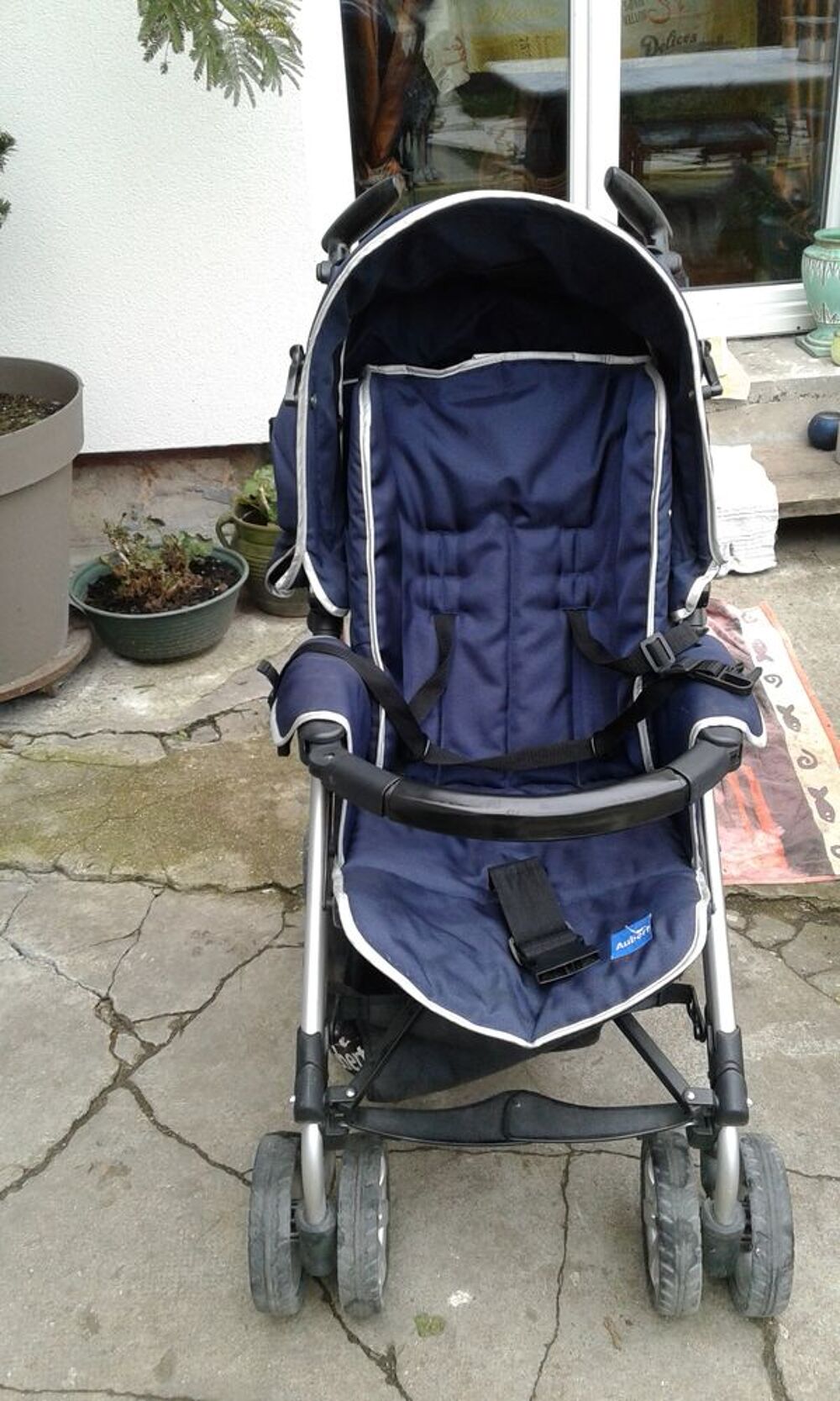 poussette bleu marine Aubert Pu�riculture