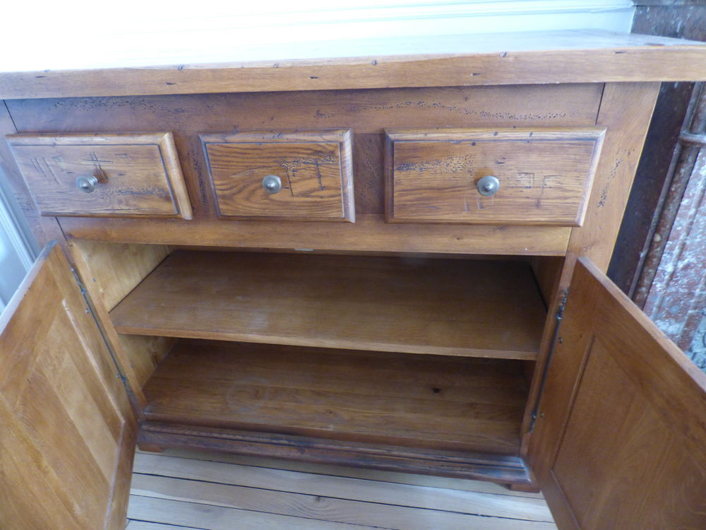 Buffet en bois massif Meubles