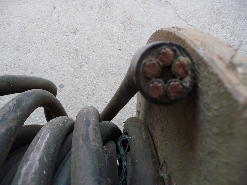 C&acirc;ble &eacute;lectrique Bricolage