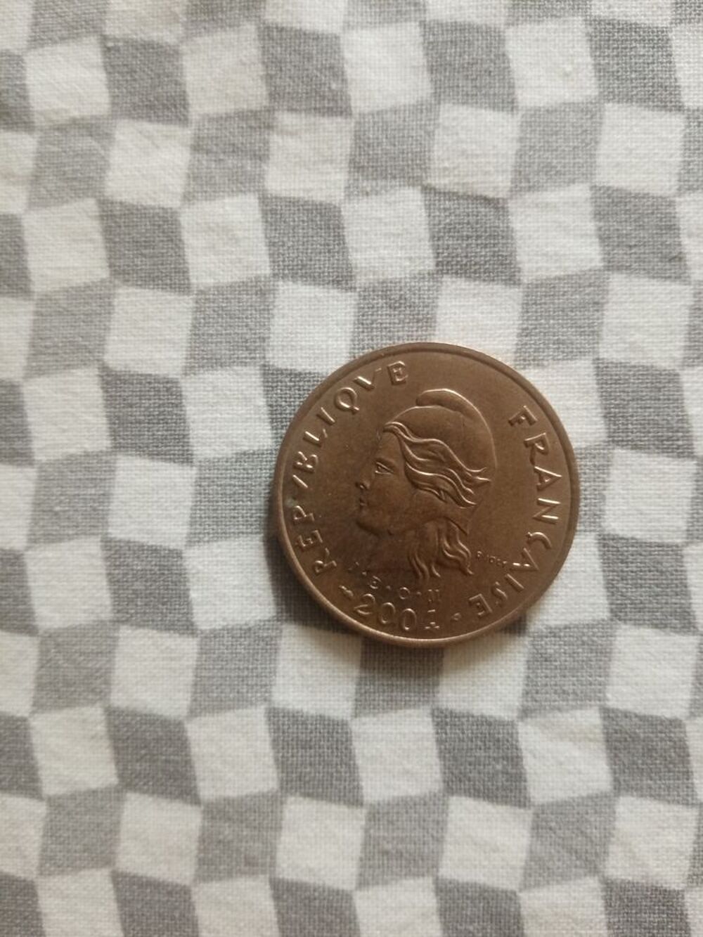 Pi&egrave;ce 100 f ( Nouvelle Cal&eacute;donie) 