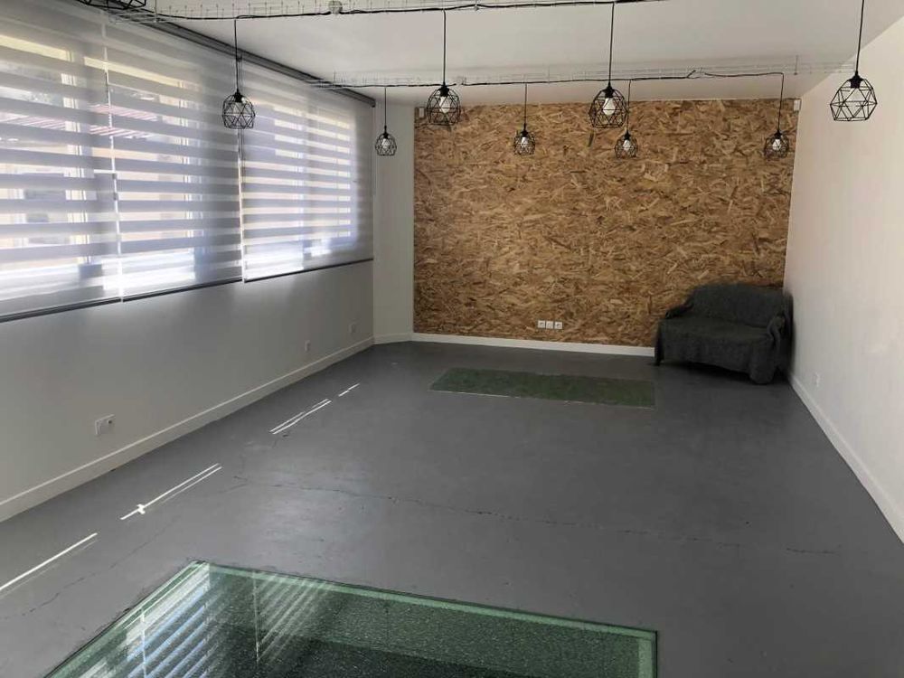 Location Autre à Clamart Percy ? Locaux professionnels 100 m2 Clamart