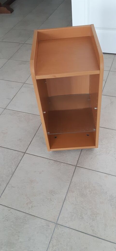 petit meuble de salle de bain
20 Saint-Herblain (44)