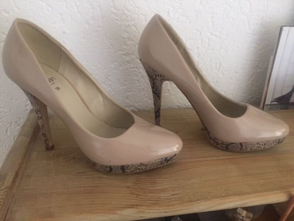 escarpins pointure 39 tr&egrave;s bon &eacute;tat Chaussures
