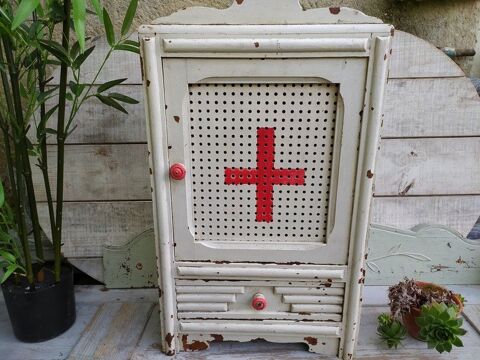 Ancienne Petite Armoire Murale � Pharmacie D�but XX�me 79 Loches (37)