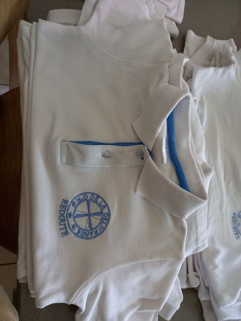 Polos Ecole Primaire Notre dame de la d&eacute;livrande Redoute Vêtements