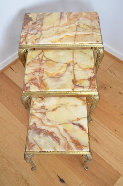 Lot de 3 tables gigognes  en onyx  véritable  neuf  1940 1200 Poissy (78)