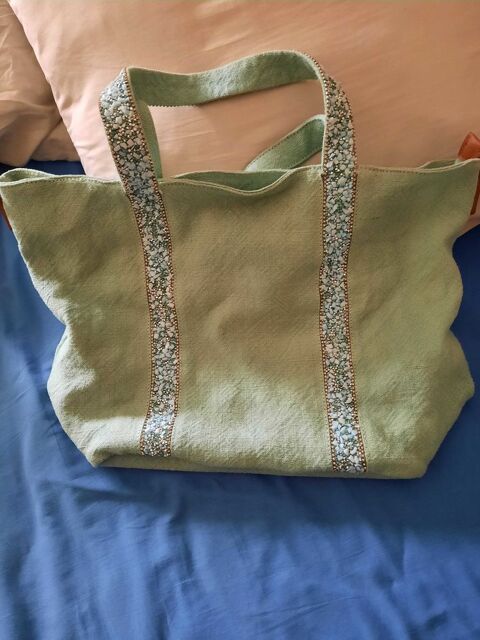 sac �   main grand 35 Clermont-Ferrand (63)