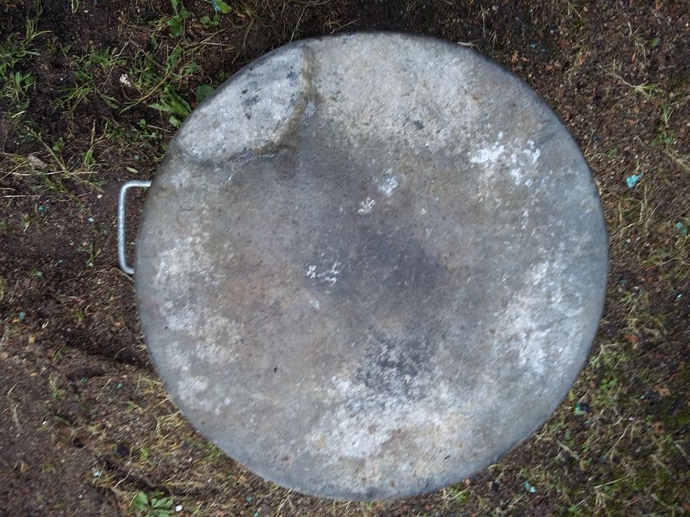 Ancienne lessiveuse zinc
Jardin