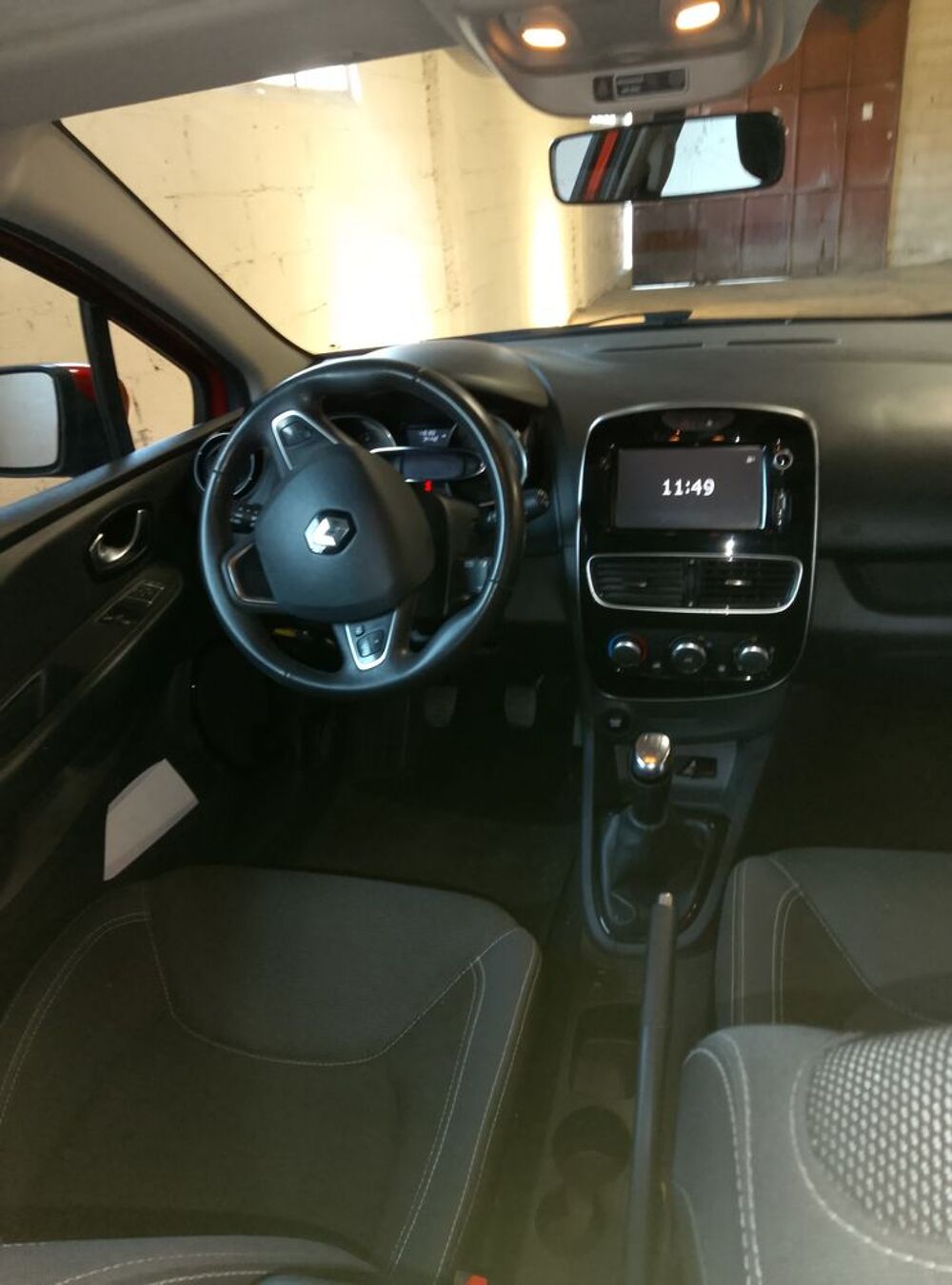 Clio IV Estate Clio Estate IV dCi 90 eco2 90g Business 2017 occasion 60000 Beauvais