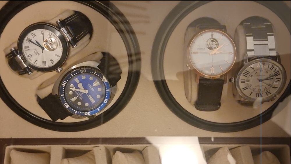 4 Montres : Cartier, Herbelin, Seiko, Bulova Bijoux et montres