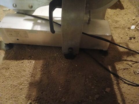 TRANCHEUR A JAMBON PROFESSIONNEL 150 22100 Dinan